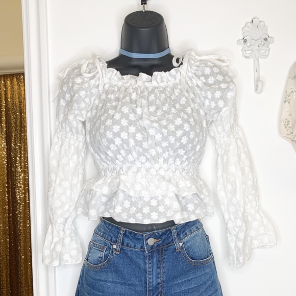 Boho Floral Top🌸 - Picture 3 of 3